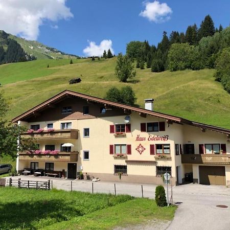 Pension & Ferienwohnungen Haus Edelweiss Holzgau Extérieur photo